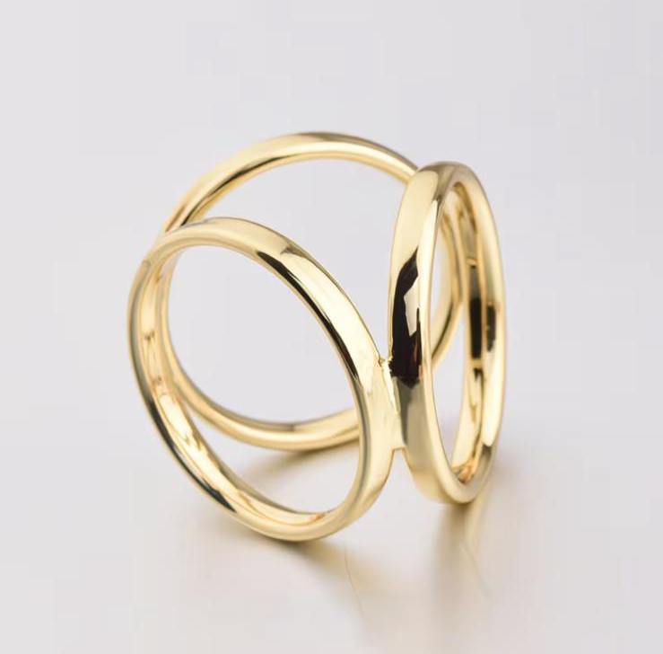 Bague de foulard "Trois", dorée (offerte pour toute précommande)